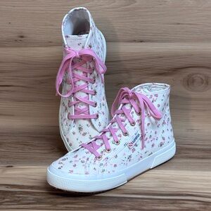 New Superga Women's Floral Print High Top Sneakers size 6 (NWOB)